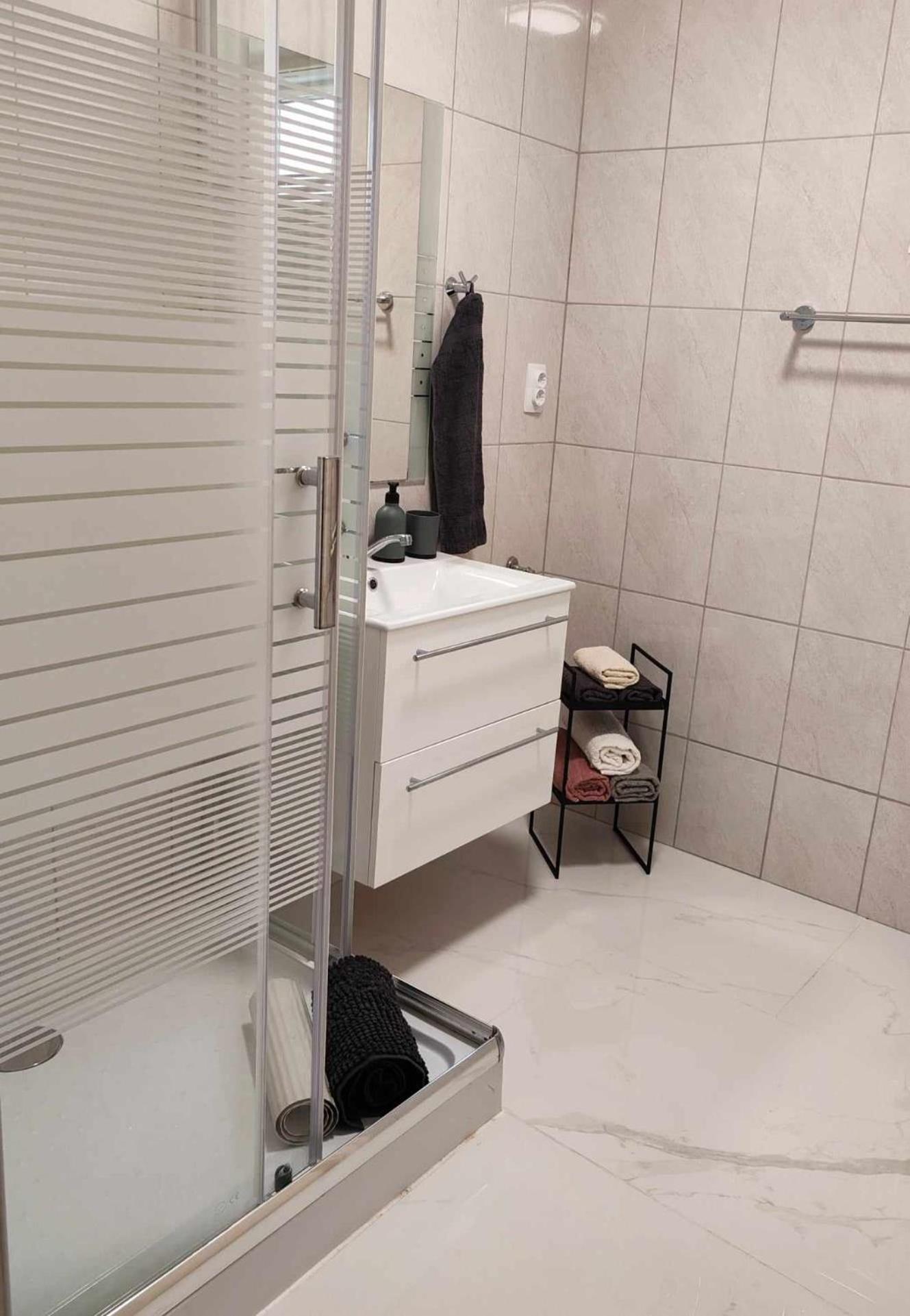 To Apartman Gunarasfuerdo Dombóvár Exteriör bild