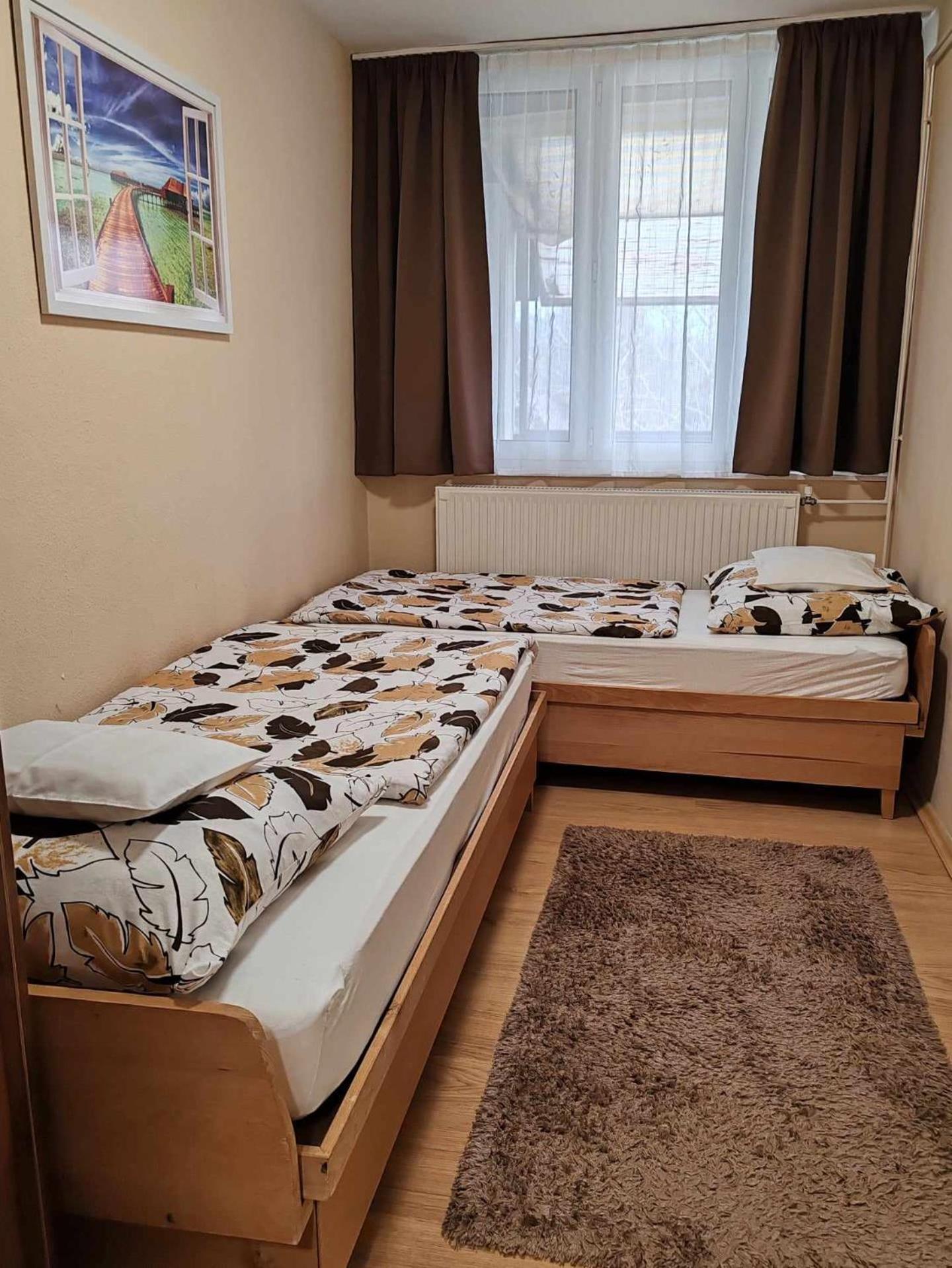 To Apartman Gunarasfuerdo Dombóvár Exteriör bild