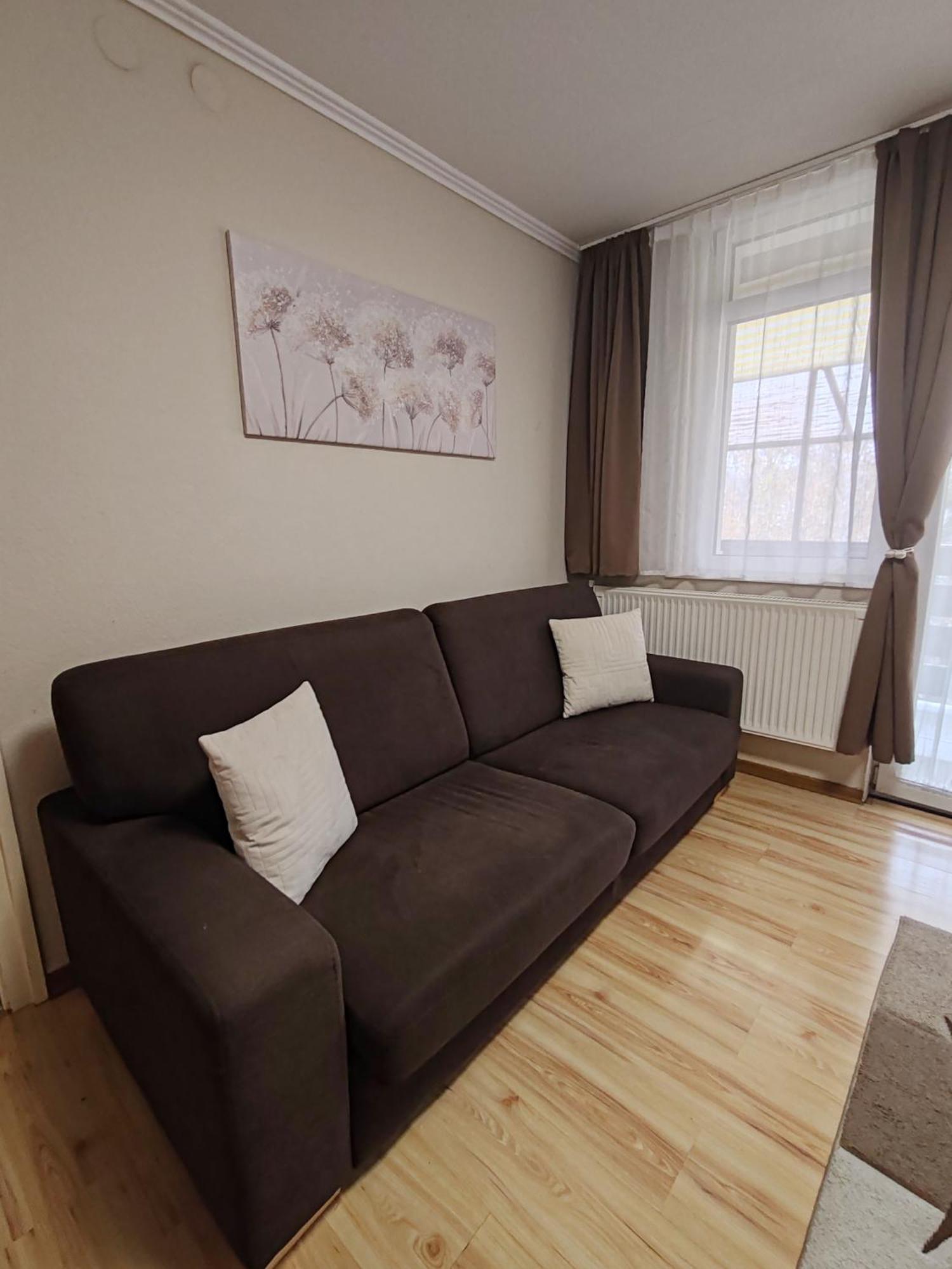 To Apartman Gunarasfuerdo Dombóvár Rum bild