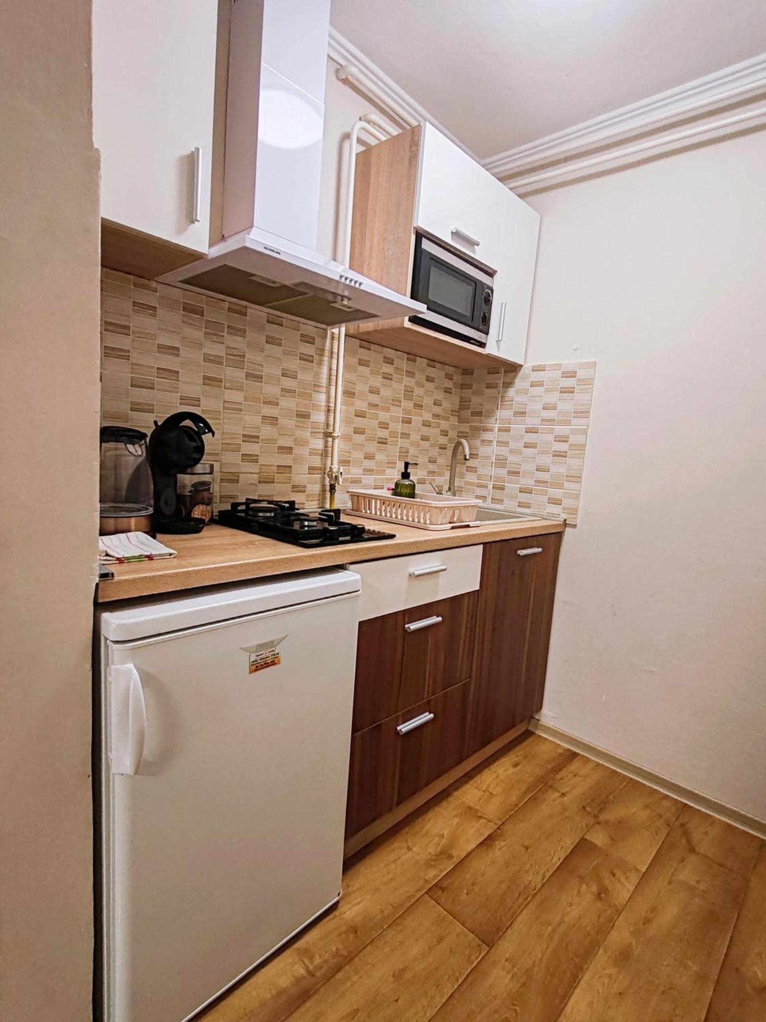 To Apartman Gunarasfuerdo Dombóvár Exteriör bild
